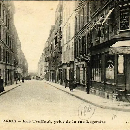 Small Duplex House In Batignolles