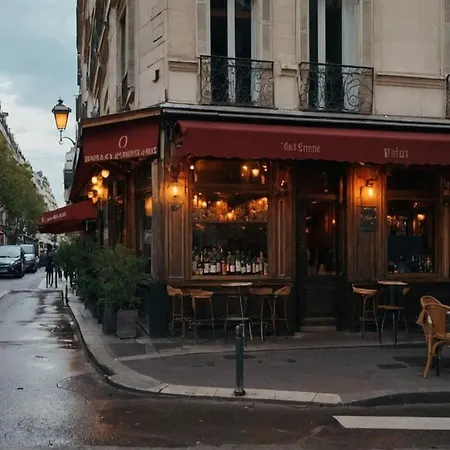 Small Duplex House In Batignolles