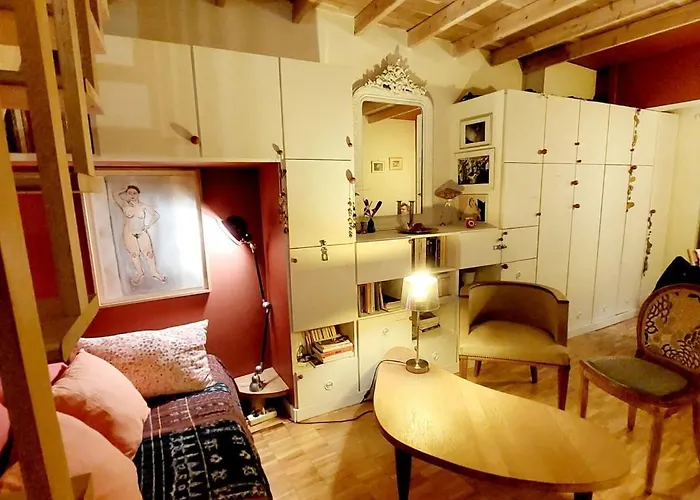 Small Duplex House In Batignolles