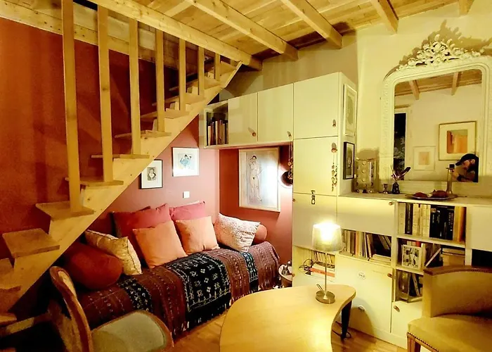 Small Duplex House In Batignolles Paris