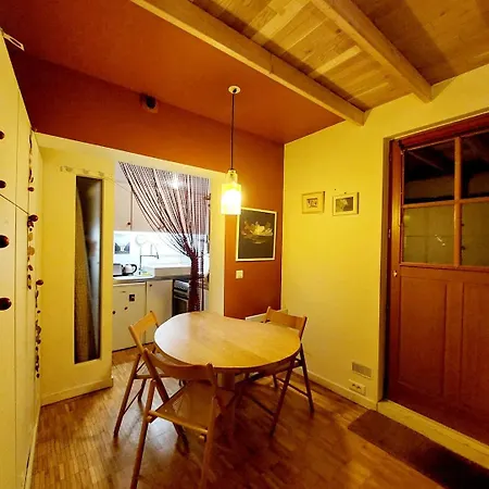 Apartament Small Duplex House In Batignolles