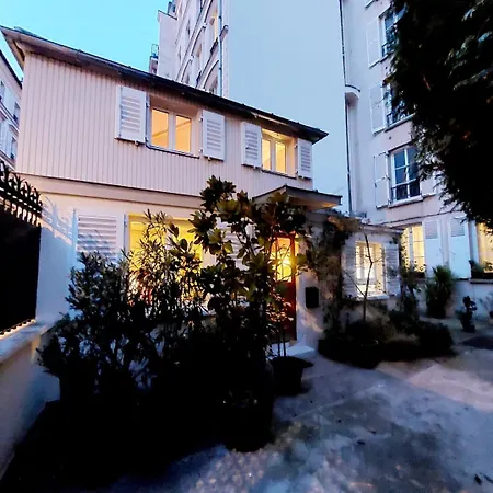 דירה Small Duplex House In Batignolles *